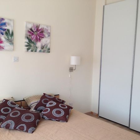 Zavos Colours Boutique Apartments Лимасол Номер фото