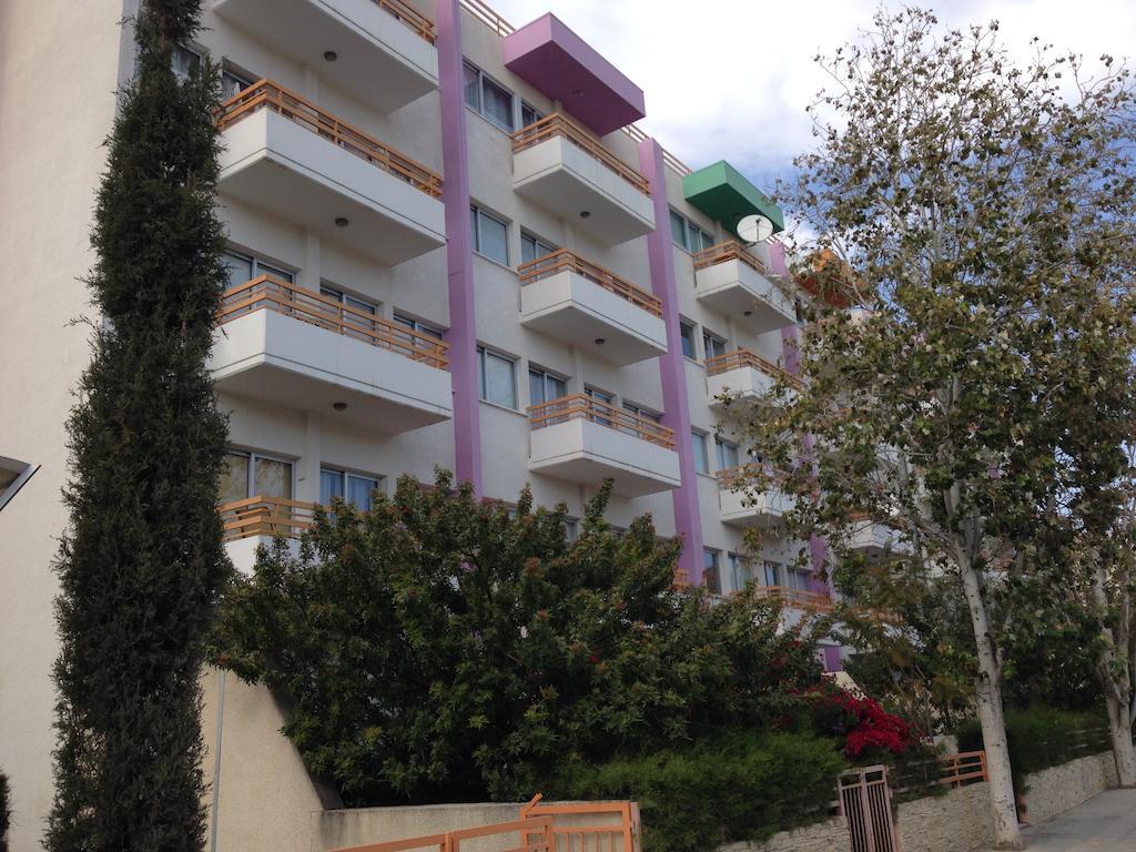 Zavos Colours Boutique Apartments Лимасол Экстерьер фото