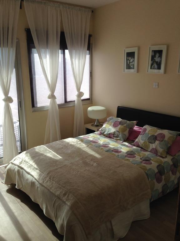 Zavos Colours Boutique Apartments Лимасол Номер фото