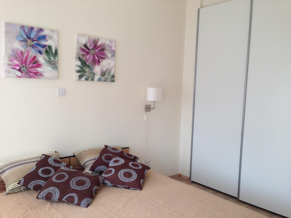Zavos Colours Boutique Apartments Лимасол Номер фото